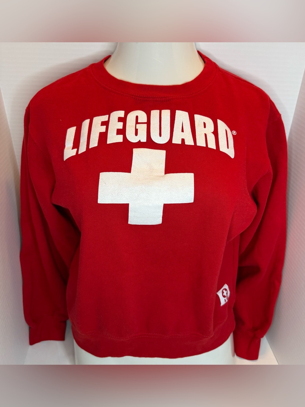 Red Crewneck Sweatshirt - Casual Beach Crew